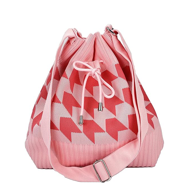 Geh&auml;kelte Beuteltasche mit Kordelzug